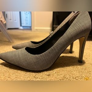 Brooks brothers heels